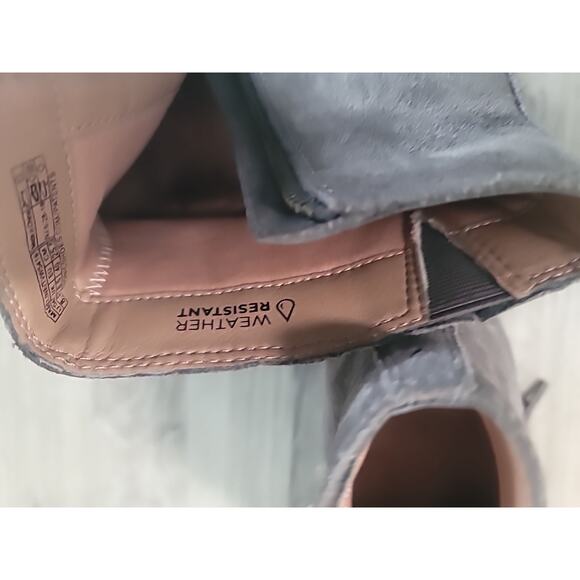 Vionic Womens Ankle Boot Sz 8.5 Suede Taupe Gray Leather Fringe Zip Block Heel - Picture 12 of 16